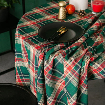 Green Christmas Tablecloth with Red/White/Green Plaid | Festive Elegance Unveiled